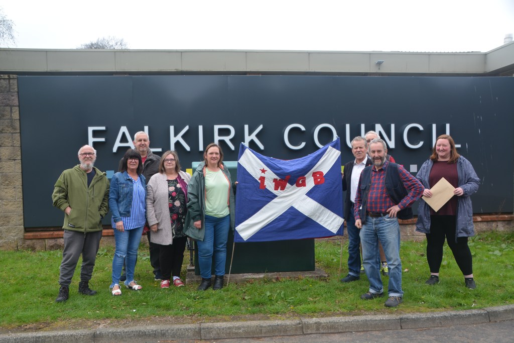 Falkirk Foster Carers Demand Emergency Support to Survive Cost of Living&nbsp;Crisis